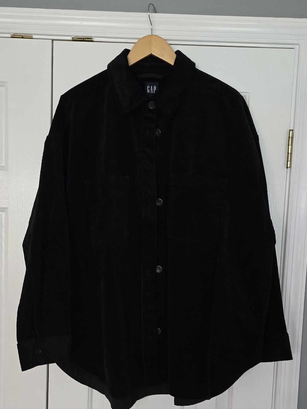 GAP Black Corduroy Button-Up Shirt Jacket
